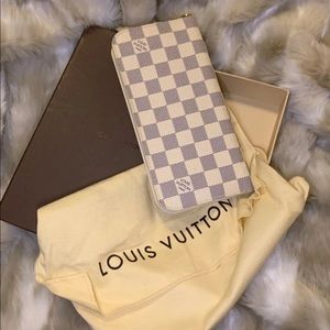 ❌SOLD❌Louis Vuitton Insolite Wallet
